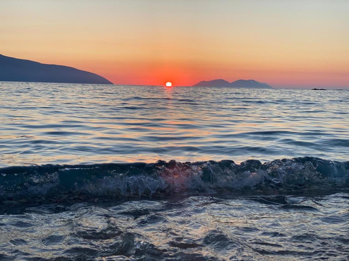 Oasis Residence Vlorë Екстериор снимка