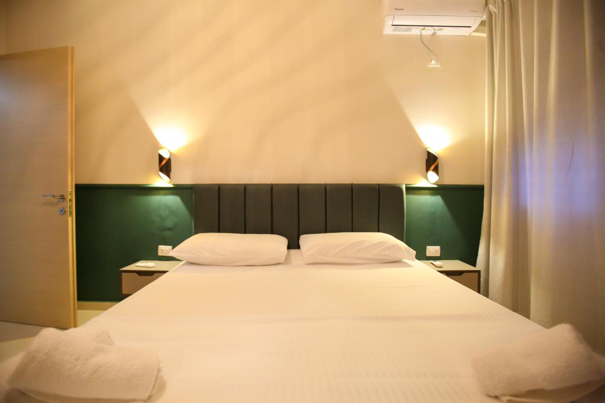 Oasis Residence Vlorë Екстериор снимка
