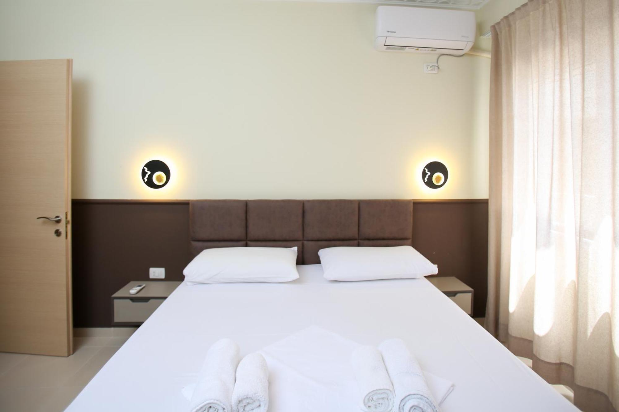 Oasis Residence Vlorë Екстериор снимка