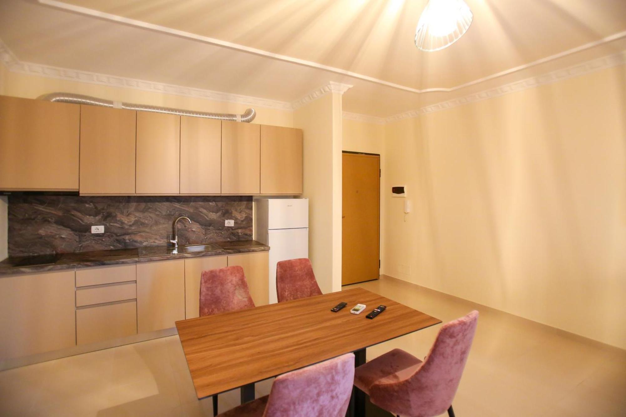 Oasis Residence Vlorë Екстериор снимка